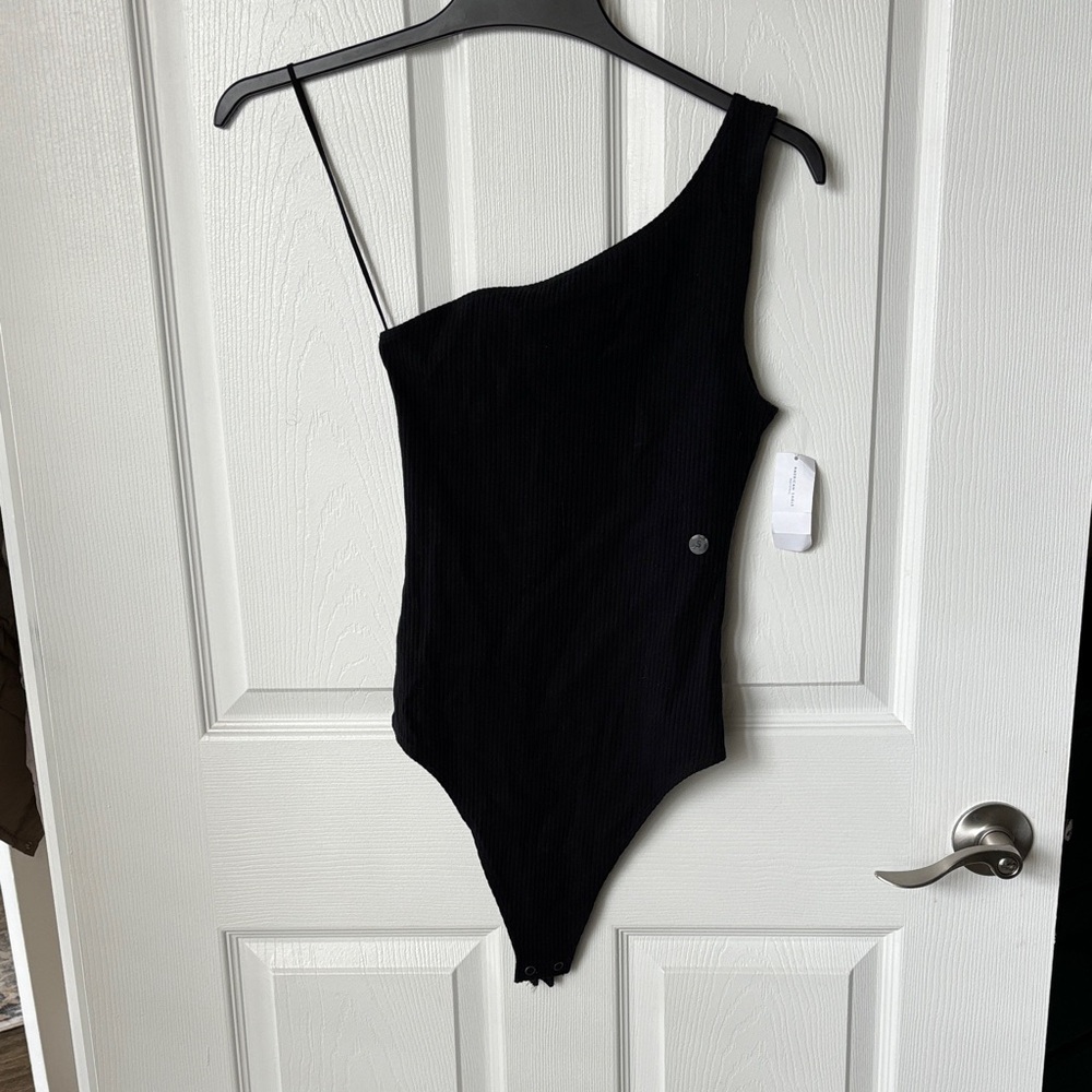 American Eagle One shoulder tank body suit
